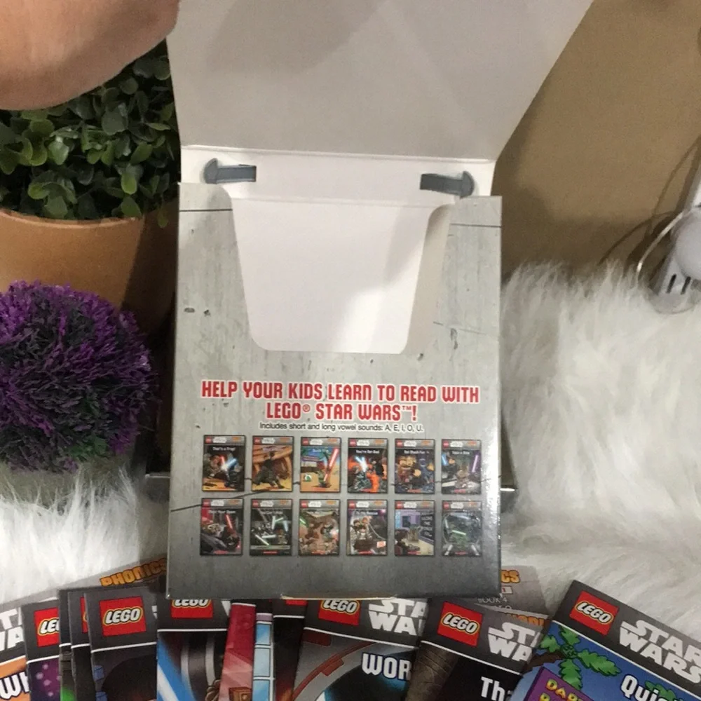 Lego Star Wars Scholastic Phonics Pack - Picture 3 of 13